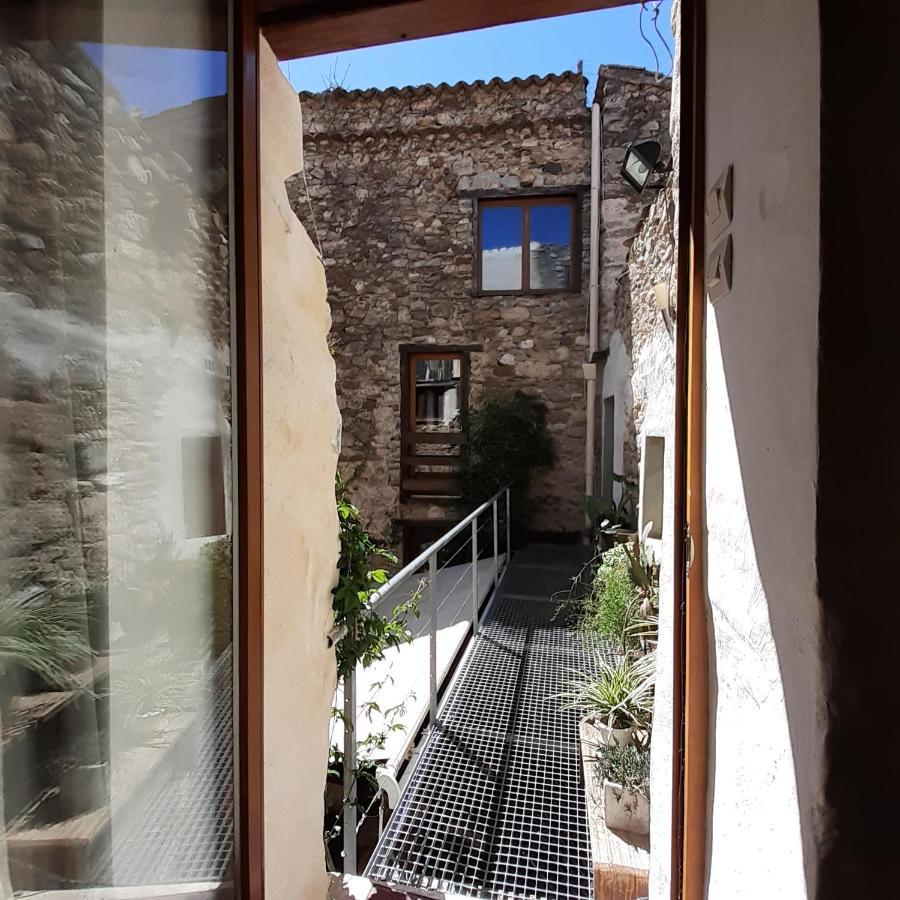 Les Deux Arches Bed and Breakfast Caunes-Minervois Esterno foto